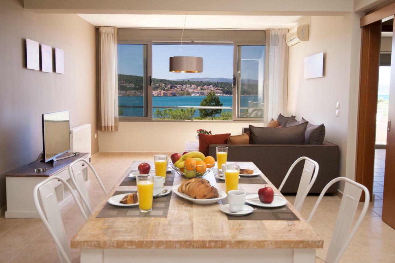 Gliving365 Capital Apartment Аргостолион Екстериор снимка